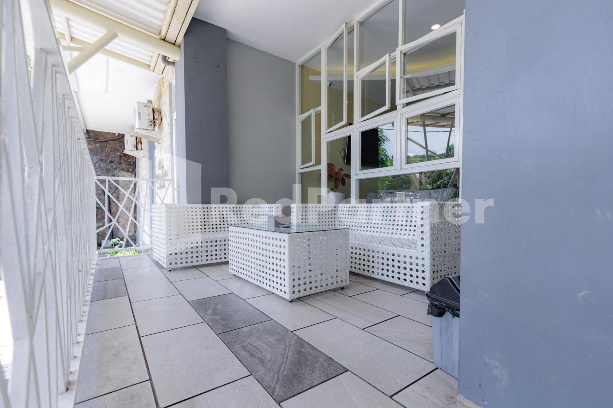 De Malang Sweet Homestay Syariah Mitra Reddoorz Exterior foto