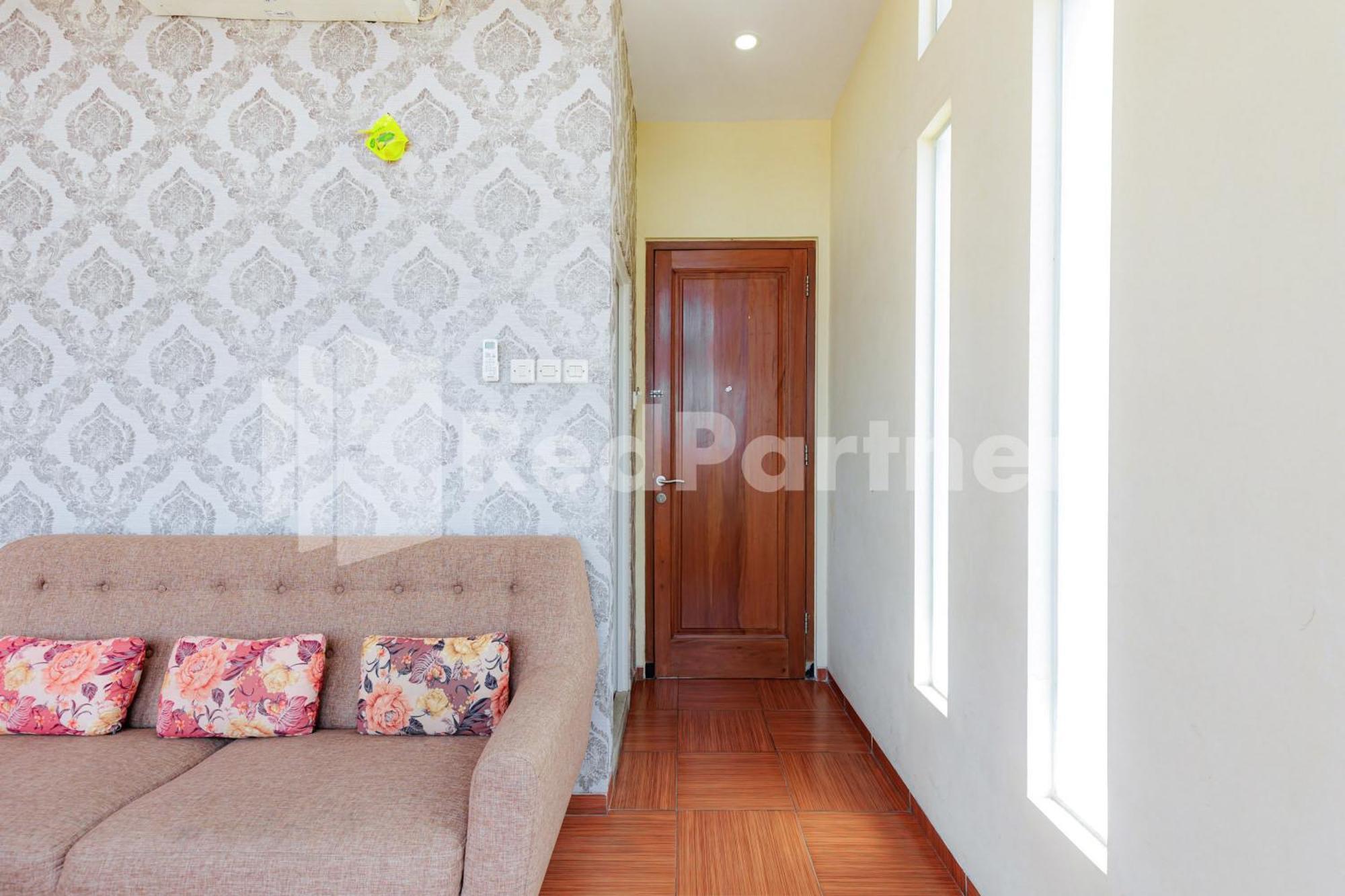 De Malang Sweet Homestay Syariah Mitra Reddoorz Exterior foto